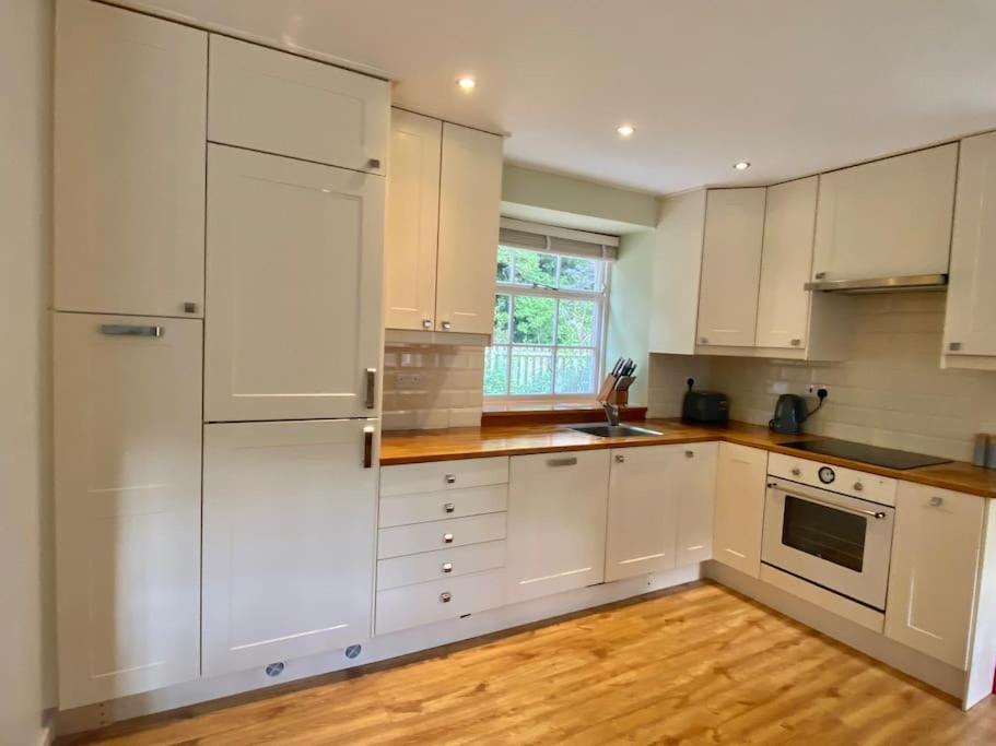 Charming 3/4 Bedroom Semi-Detached Cottage. Carberry Buitenkant foto