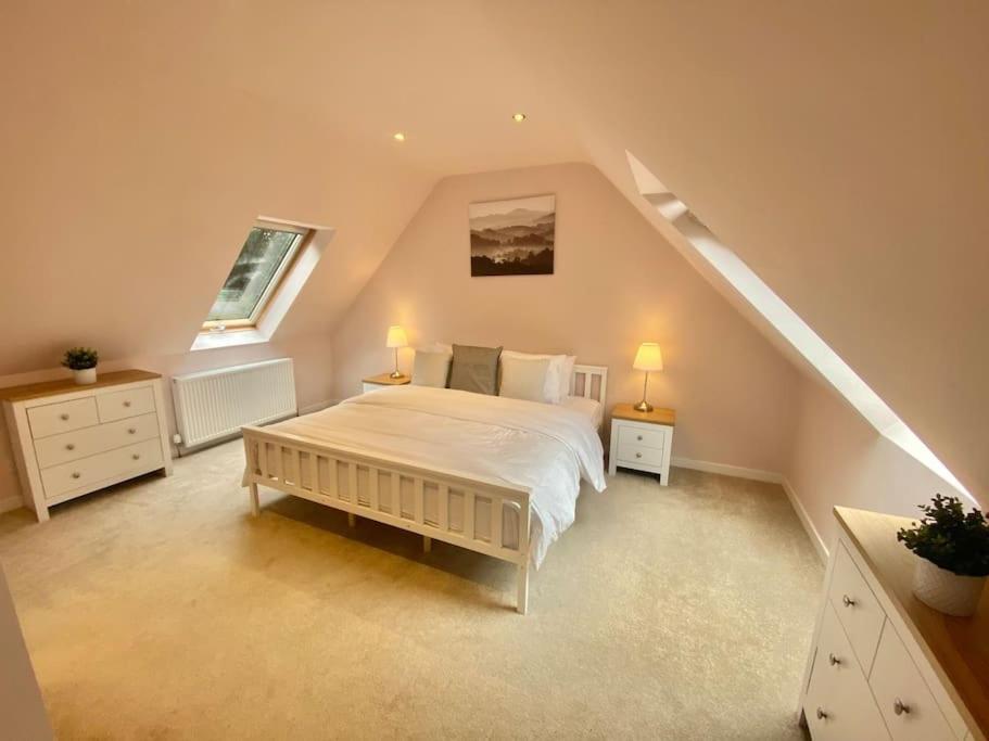 Charming 3/4 Bedroom Semi-Detached Cottage. Carberry Buitenkant foto